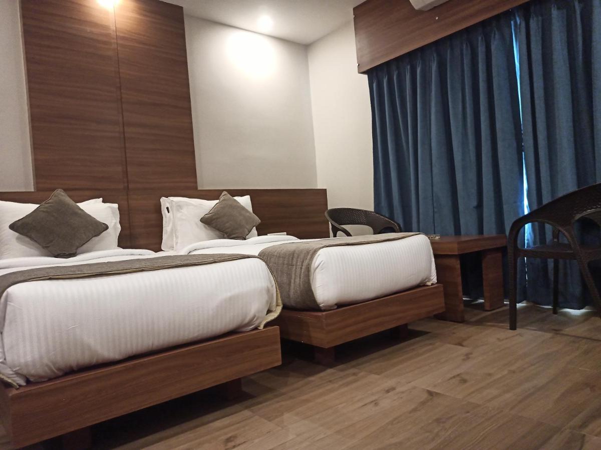 Hotel Tree Fern Dibrugarh Dış mekan fotoğraf