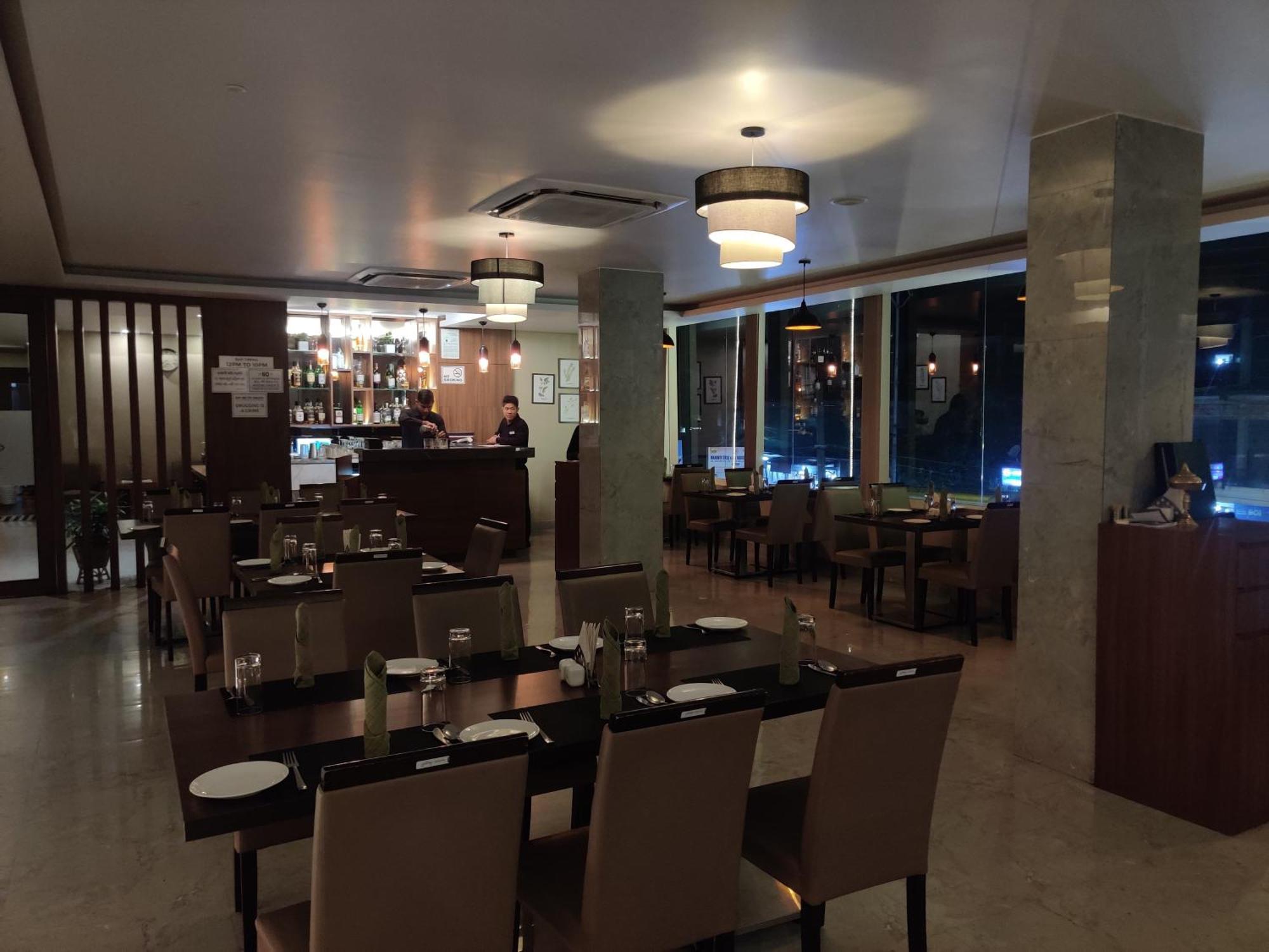 Hotel Tree Fern Dibrugarh Dış mekan fotoğraf