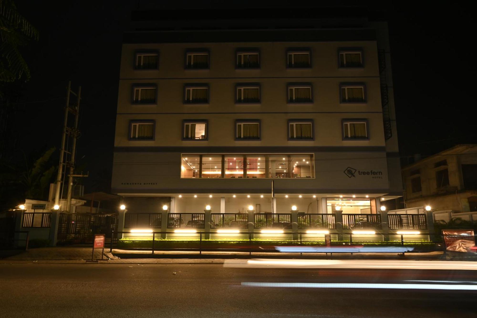 Hotel Tree Fern Dibrugarh Dış mekan fotoğraf